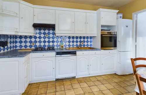 Fouesnant Ski Chalet | Large family home 10 minutes from the beach