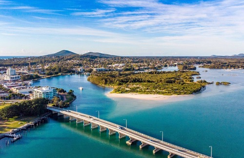 Tuncurry House | Large family home with plenty of room for everyone to relax.