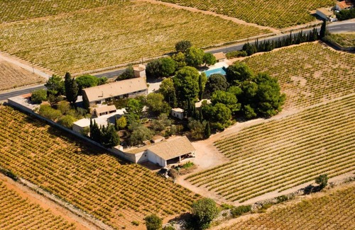 Frontignan House | Large family house surrounded by vineyards
