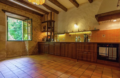 Nantheuil House | Large farmhouse with private garden