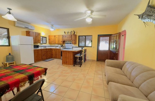 Los Barriles Apartment | Large Gated Parking, Cozy Casa near Pickleball