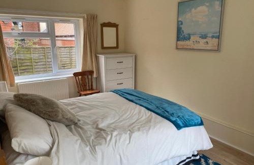 Church Stretton Apartment | Large Ground floor apartment in the heart of Church Stretton with free parking