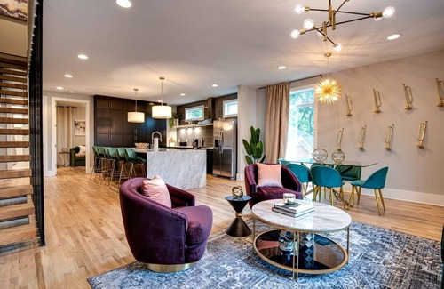 Hadley - Washington House | Large Group Lux 3mi Downtown - Rooftop City Views