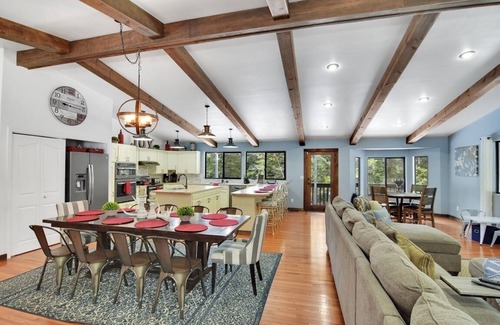 Cle Elum House | Large Group Mountain Getaway w/GameRM+SPA+3rd Nt Free Limited Avail