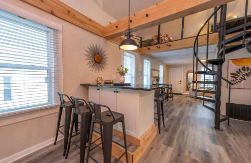 Michigan City Apartment | Large-group Retreat w/Loft Space Near Beach