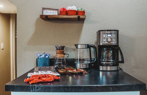 Macalester - Groveland House | Large Groups Unite 💚 Coffee Bar 💚 2 Dining Rooms for Maximum Game Fun