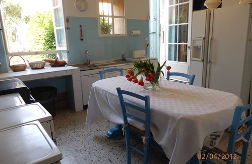 Villeneuve-les-Beziers House | Large house in the middle of a park, very friendly, private pool, beach 5 minutes away.