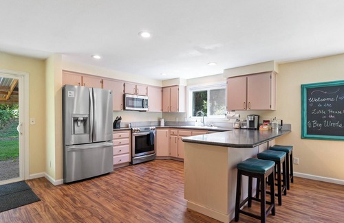 Dollar Corner House | Large Home Close To Ilani, PDX, Waterfront!