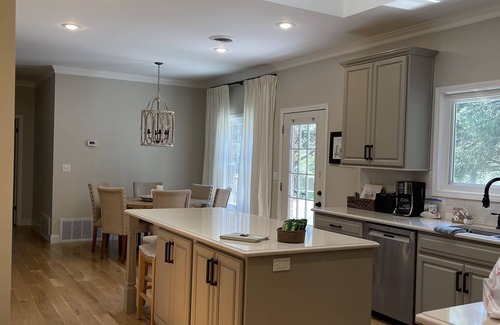 Oxford House | Large home in quiet neighborhood 5 minutes from Campus!