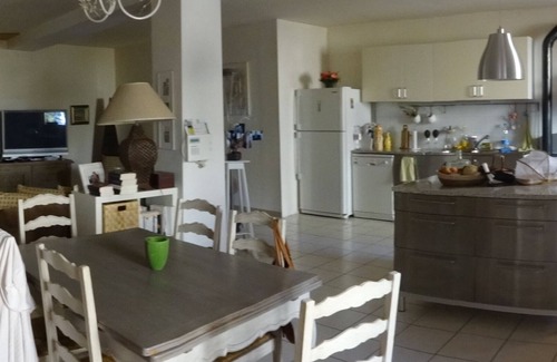 Saint-Jean-de-Serres House | large house of village between sea and mountains