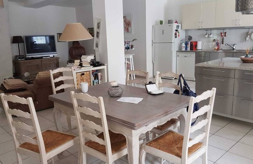 Saint-Jean-de-Serres House | large house of village between sea and mountains