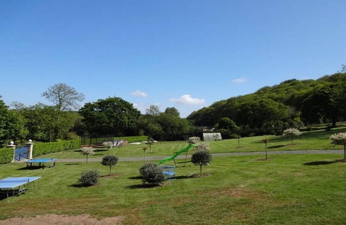 Trevou-Treguignec House | Large house 180m from the sea, beautiful beach of Trestel