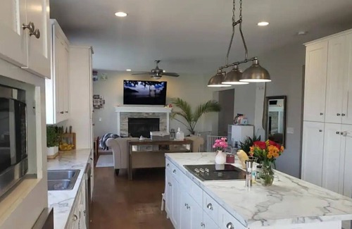 St. Charles House | Large House - Great for Families