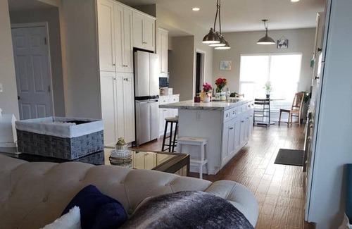 St. Charles House | Large House - Great for Families