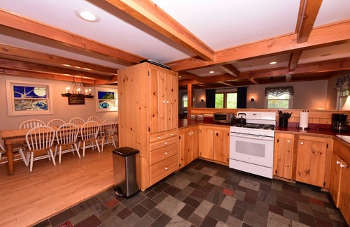 Conway House | Large House in Conway, NH, Close to Association Beach, Firepit, Dog Friendly
