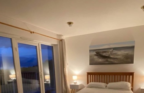 Llanfairfechan House | Large house & private garden - stunning sea views