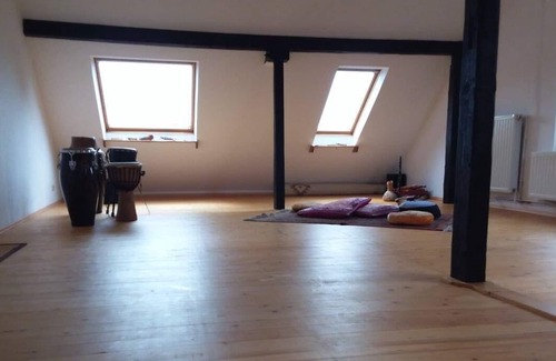 Ahe House | Large house right on the Weser for individualists