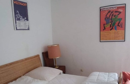 Ahe House | Large house right on the Weser for individualists