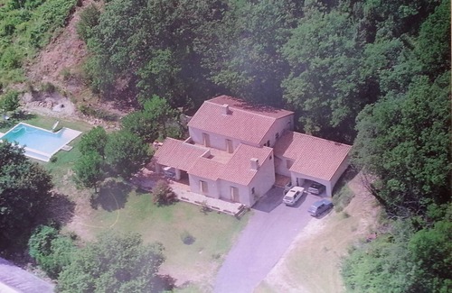 Savasse House | Large house with beautiful views at the gateway to Provence
