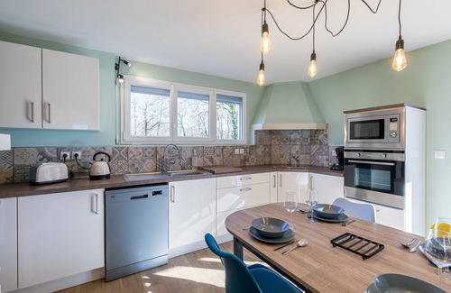 Laglorieuse House | Large house with SPA and not overlooked