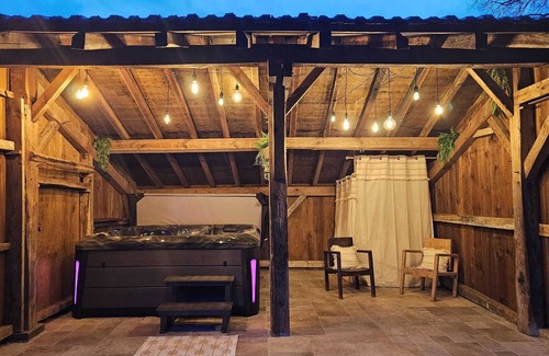 Laglorieuse House | Large house with SPA and not overlooked