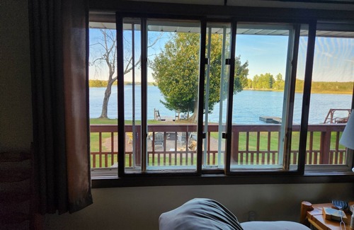 Mercer House | Large Lake house on major snowmobile trail