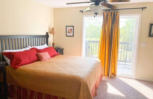 Taylorsville House | Large Lovely Lakehouse. Cottage 77