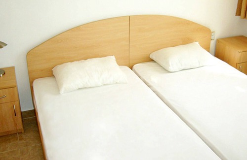 Varna Villa | Large luxury furnished villa with pool, on the beach side .