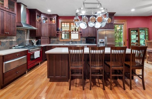 Lake Lure House | Large Luxury Home w/Hot Tub & Game Room with access to Rumbling Bald Resort
