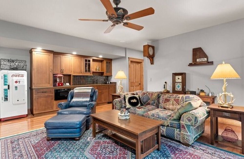 Lake Lure House | Large Luxury Home w/Hot Tub & Game Room with access to Rumbling Bald Resort