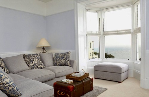 Ventnor Villa | Large luxury villa with sea views sleeps 8 people
