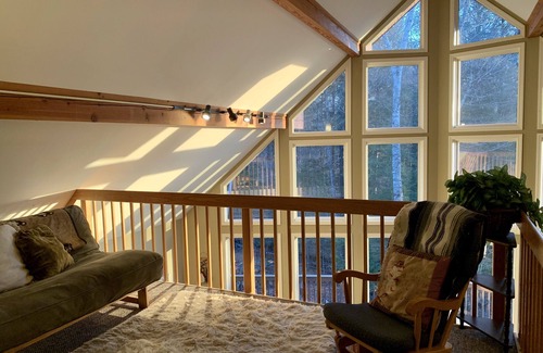 East Burke Ski Chalet | Large Modern Chalet - Slope Side - On Burke MT-Mt Bike, Hike, Ski, Snowmobile