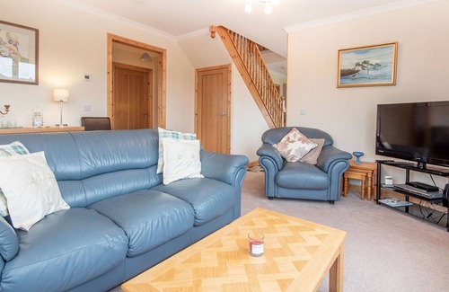 Brora Apartment | Large modern holiday home in good location on NC500 route