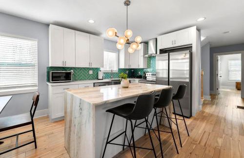 East Side House | Large Modern Home Centrally located With Hot Tub