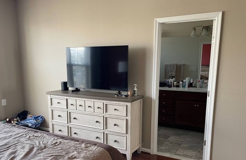 Frederick House | Large modern TH, private elevator, walk to Historic Frederick