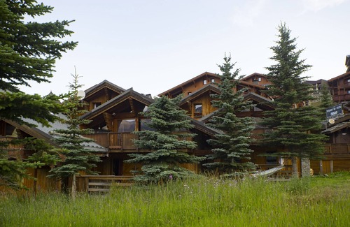 Reberty Ski Chalet | Large mountain chalet w/hot tub & sauna. Amazing views!