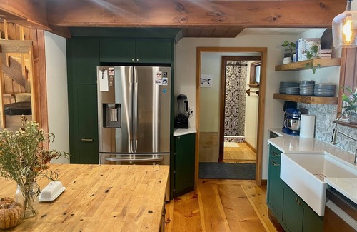 Jeffersonville House | Large Mountainside Home w/Pond by Smugglers Notch!