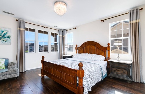 Chino House | Large new 6 Bedrooms home in Chino