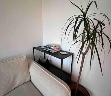 Sittingbourne Apartment | Large One bedroom property with parking & balcony