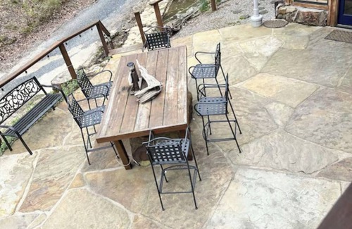 Mount Ida Cabin | Large private & beautiful home on Lake Ouachita - Perfect for large gatherings!