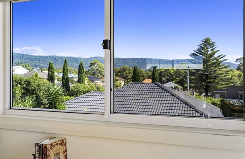 Bulli House | Large, private coastal retreat with lovely garden and short walk to the beach!
