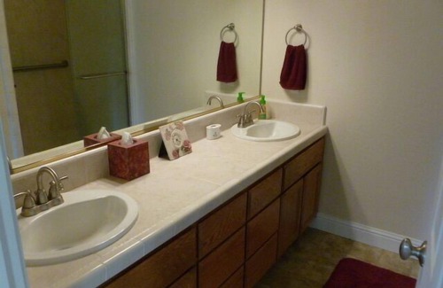 Chico House | Large Private Guest House for Rent
