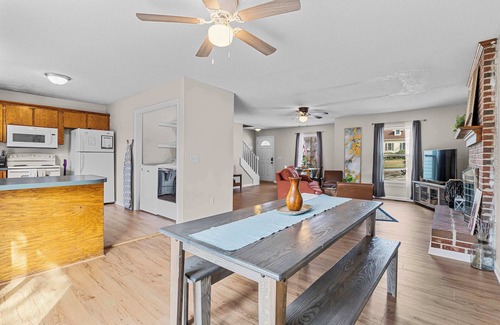 Woodfield House | Large Private Yard, Near USC! - The Garnet Goliath