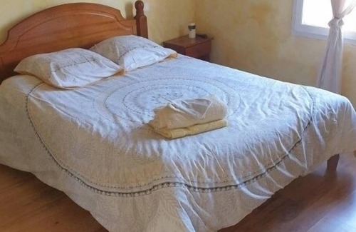 Saint-Martin-de-Crau House | Large Provencal house with swimming pool