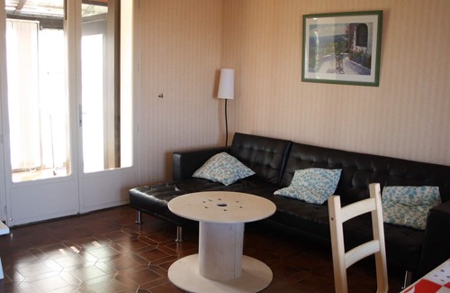 Rouille House | large quiet house in the countryside