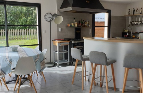 La Foret-Fouesnant Villa | Large recent town in enclosed garden, WI FI, parking