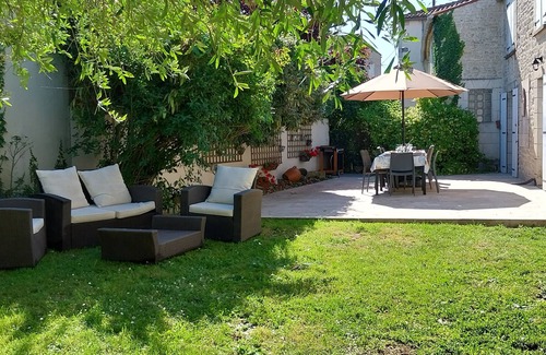 Verines House | Large renovated Charentaise near La Rochelle