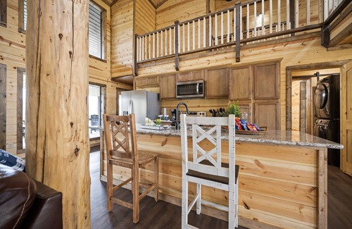 Golden Cabin | Large River front cabin overlooking Glover River