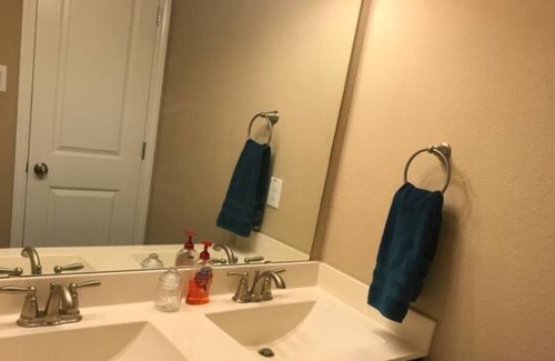 Clear Lake City House | Large Spacious 2 bed / 3 bath House w/ Media Room.