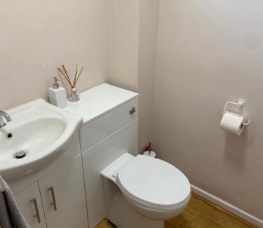 Newcastle-upon-Tyne House | Large spacious 3 bedroom house Westerhope